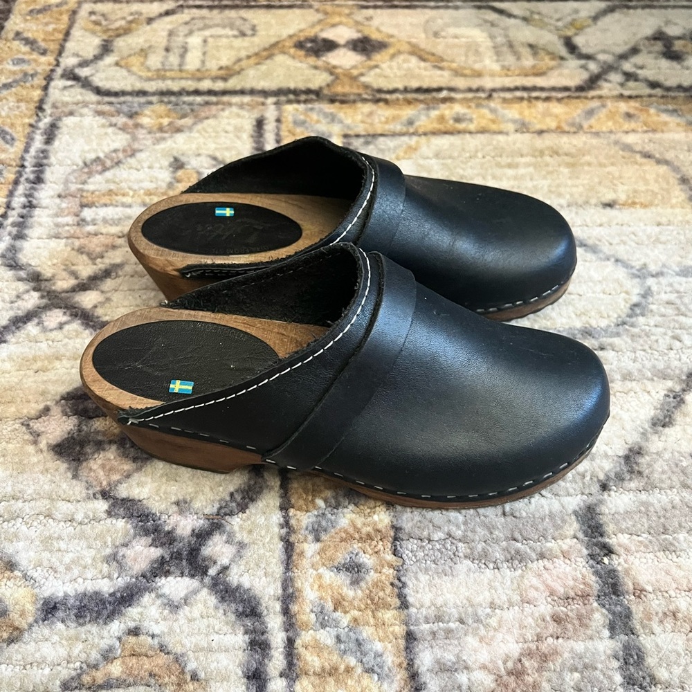 Mia Black Clog